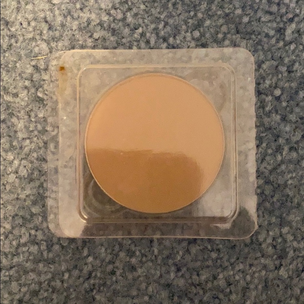 Colourpop bronzer in Spectacle